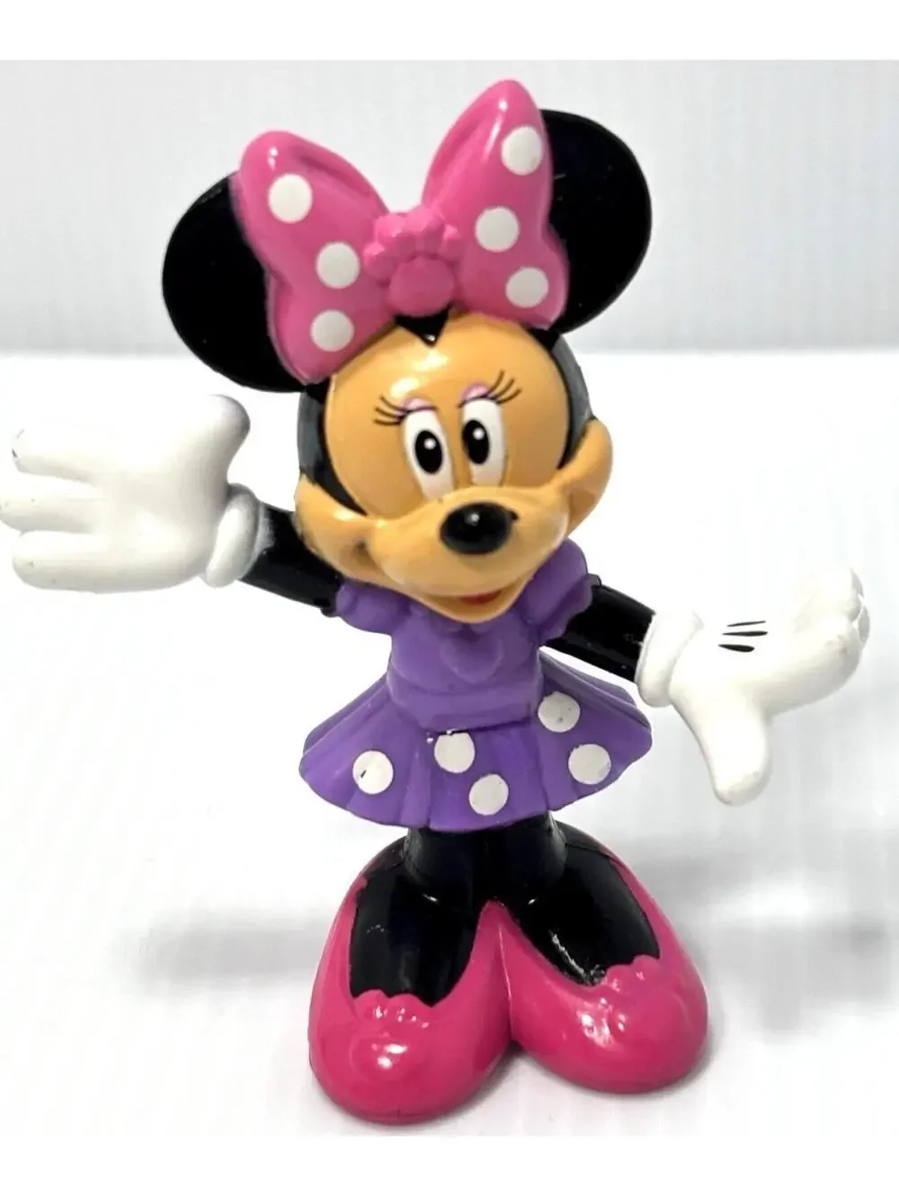 Disney Minnie Mouse Bow-Tique Figure - Purple Polka Dot Dress - Toy GUC